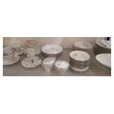H&C Bavaria China Dinnerware Set with Floral Desig