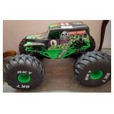 Grave Digger RC Monster Truck with Large BKT Tires