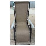 Reclining Mesh-Back Outdoor Lounge Chair