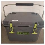 Reyleo Hard-Sided Cooler With Handle with drain pl