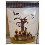 Department 56 Halloween Scene Figurine Display