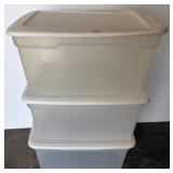 Sterilite Plastic Storage Containers with Lids