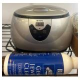 Ultrasonic Cleaner with Jewelry Cleaning Solution