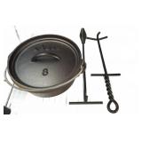 Lodge Cast Iron Dutch Oven With Tools