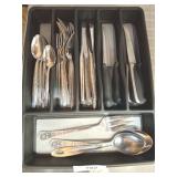 Flatware and Knives Set