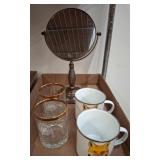 C.R. Gibson Fox Mugs, U.S. House Glasses & Sh