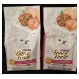 Purina Fancy Feast Cat Food, 2 Bags, 48 oz