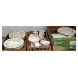 Pfaltzgraff Winterberry Dinnerware Set
