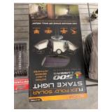 FAREONI 500 Lumen Solar Stake Light