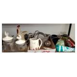 Kitchenware and Decorative Items Lot
