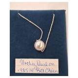 Floating Pearl on .925 Silver Box Chain