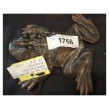 1966 VA Metalcrafters Cast Iron Frog Doorstop