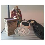 Decor Lot with Three Kings and Clock