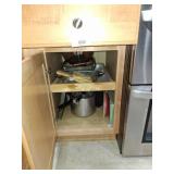 Kitchen Cookware and Utensil Lot