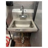 HAND SINK 17" X 15"