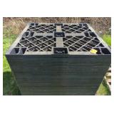 29 LIGHT-MEDIUM DUTY PLASTIC PALLETS, 39" X 47"