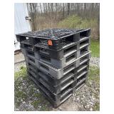 8 PLASTIC HEAVY DUTY PALLETS 40" X 48"