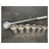 CRESENT BRAND 3/4" RACHET & 6 SOCKETS