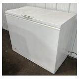 FRIGIDAIRE CHEST FREEZER