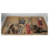 TORQUE WRENCH WITH DIFFERENT  SOCKETS