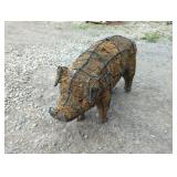 18" TALL PIG TOPIARY, MOSS FILLED