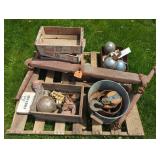 PALLET OF BARN COLLECTIBLES