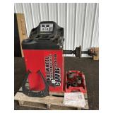 CWB 2410 HD WHEEL BALANCER MACHINE