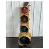 4-LIGHT TRAFFIC LIGHT, 52" TALL