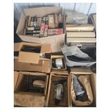 PALLET OF AUTOMOTIVE PARTS & SUPPLIES