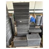 PALLET OF ASSORTED FLAT TRAYS AND SEEDING TRAYS