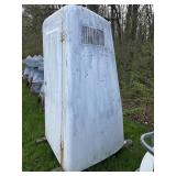 FIBERGLASS PORTABLE LAVATORY