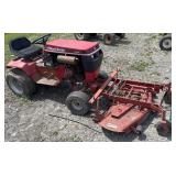 WHEEL HORSE 310-8 W/ FRONT MOUNT MOWER