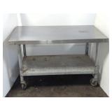STAINLESS STEEL TABLE ON WHEELS