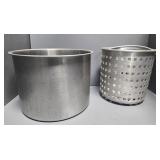 STAINLESS ROUND INSERT & FRY BASKET