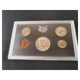 1969 US PROOF SET W/ 40% SILVER KENNEDY HALF