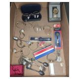 WATCHES & EYEGLASSES