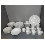 42 PC FABERWARE CALAIS CHINA SET