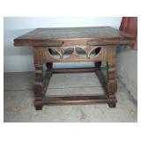 PRIMITIVE STYLE SIDE TABLE