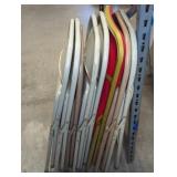 (8) NON MATCHING METAL FOLDING CHAIRS