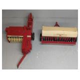 ERTL IH HAY BALER & GRAIN DRILL DIE-CAST