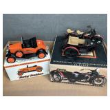 (2) HARLEY-DAVIDSON DIE-CAST BANK COLLECTIBLES