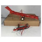 TRU SCALE HAY ELEVATOR & HAY RAKE