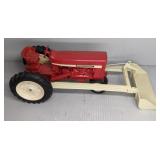 ERTL INTERNATIONAL TRACTOR W/LOADER DIE-CAST