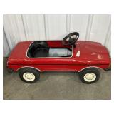 MERCEDES-BENZ 650 JS RED PEDAL CAR