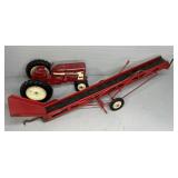 ERTL FARMALL 404, TRU SCALE MCCORMACK ELEVATOR