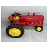 TRU SCALE M TRACTOR DIE-CAST