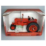 SPECCAST CASE DC-3 TRACTOR DIE-CAST