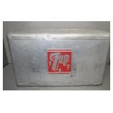 7UP METAL COOLER, 22"X13"X13.25"