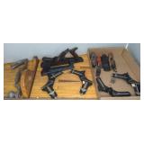 (8) HAND PLANES, (4) STANLEY CORNER CLAMPS