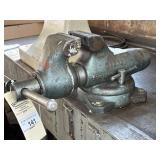 WILTON NO. 300 BENCH VISE, 3" JAW